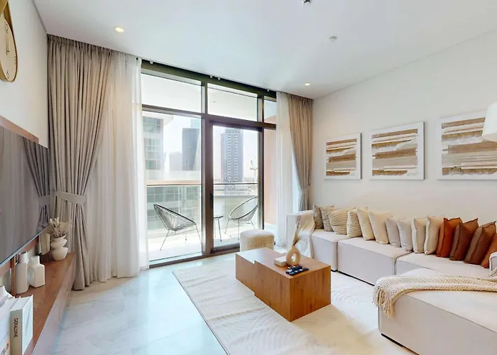 Pvh - Lavish 1Br In Peninsula Five