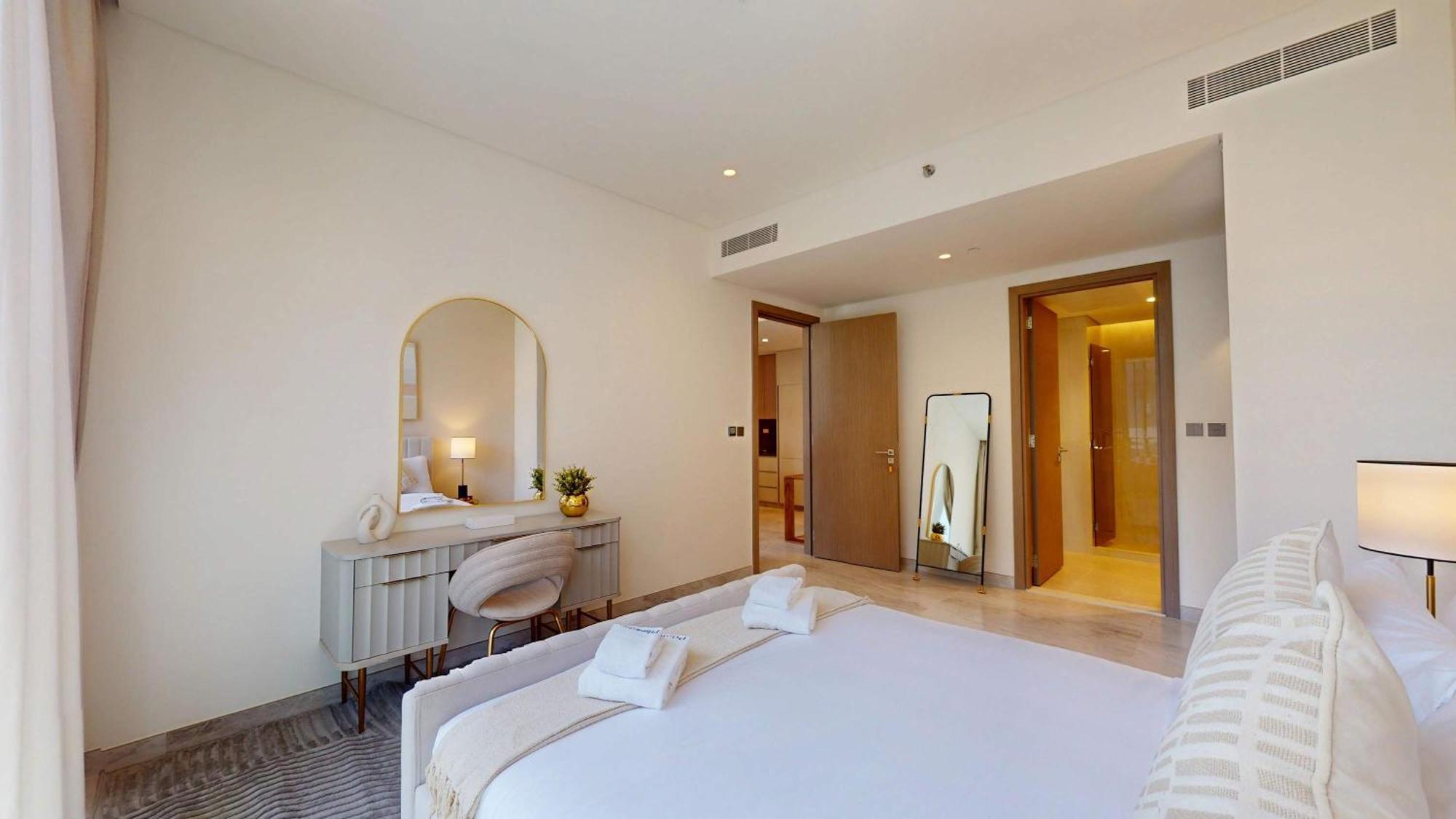 Pvh - Lavish 1br In Peninsula Five Apartment